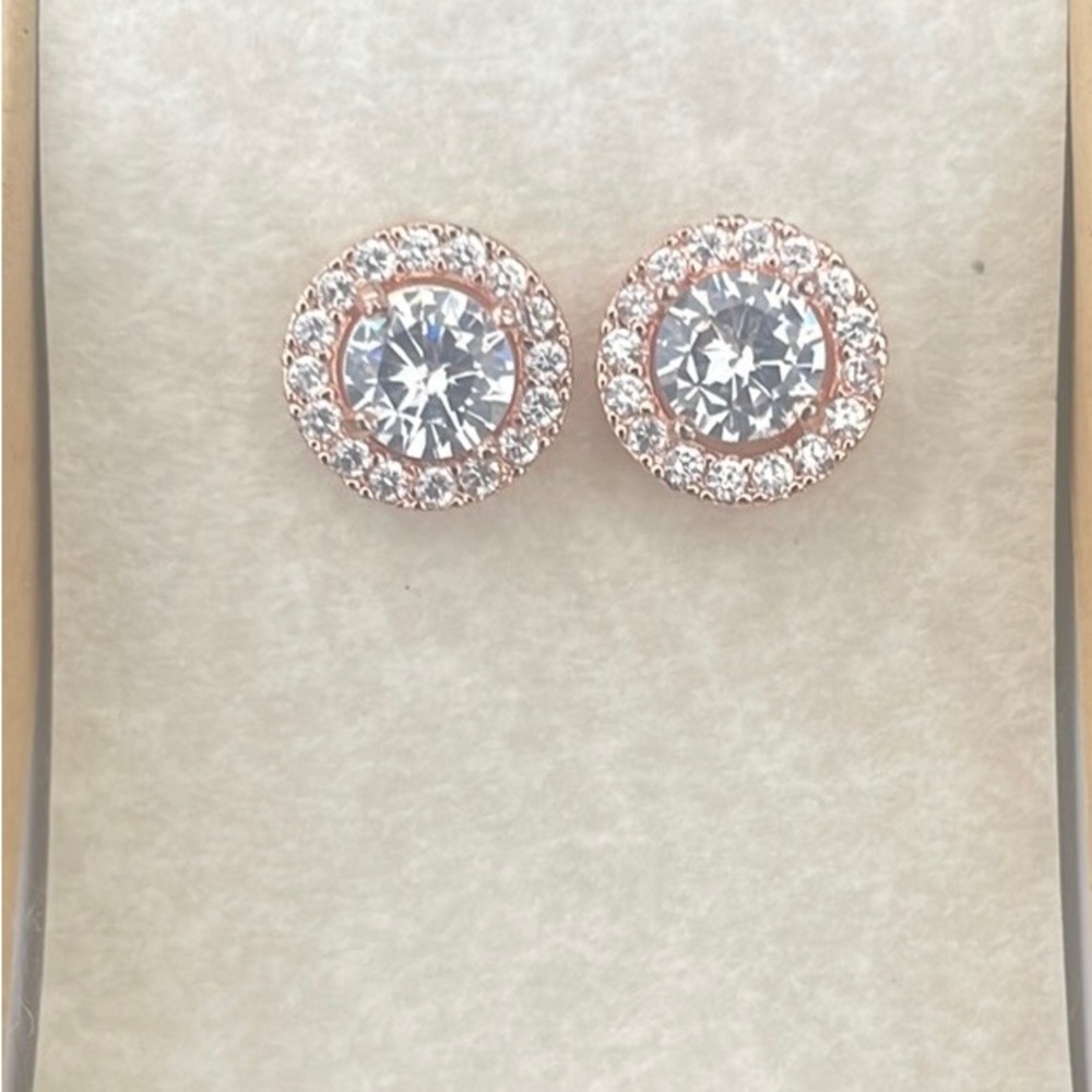 Women’s rose gold earrings. Brand new never worn